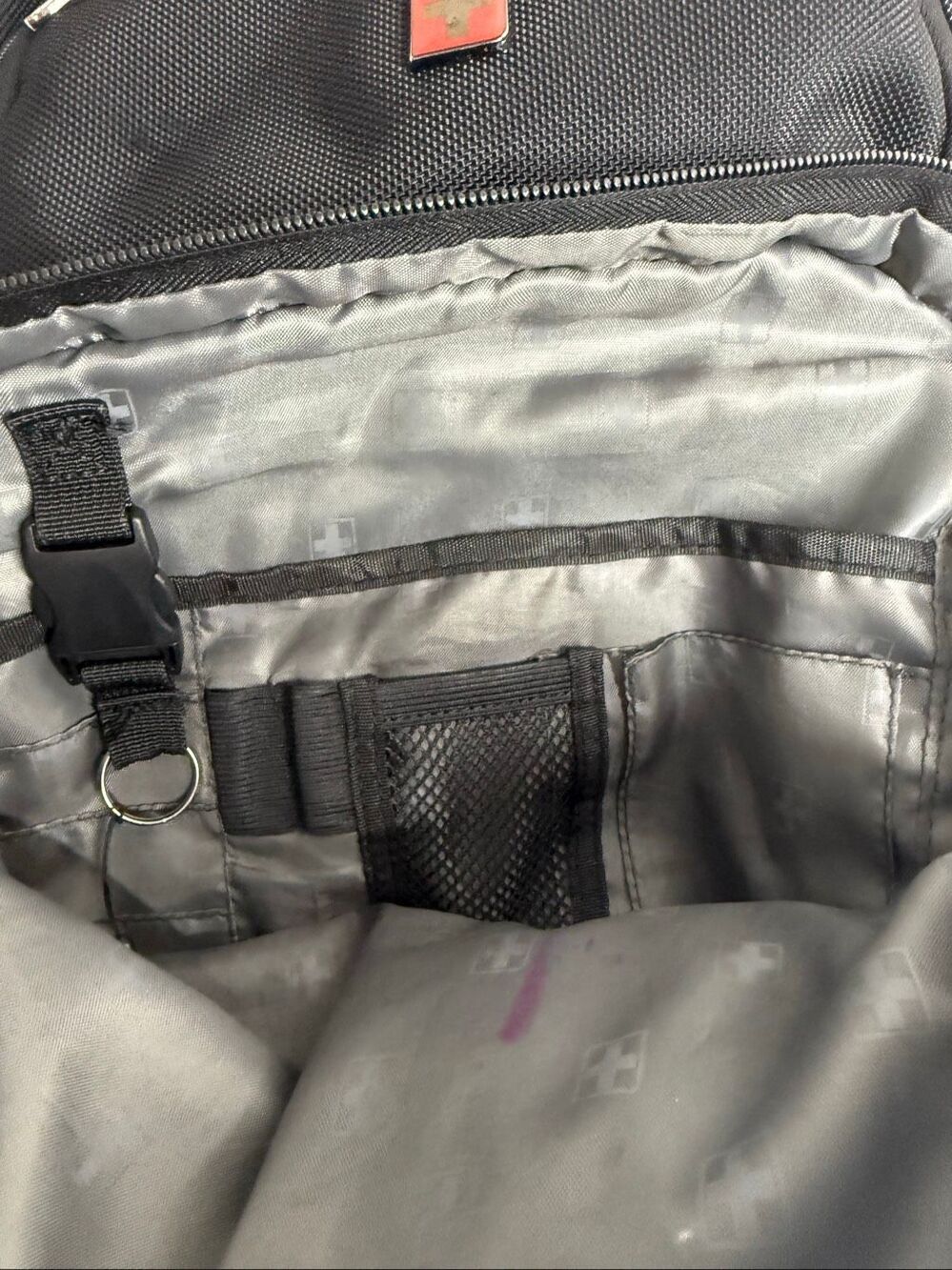 Swiss Tech Navigator Backpack - Picture 13 of 16